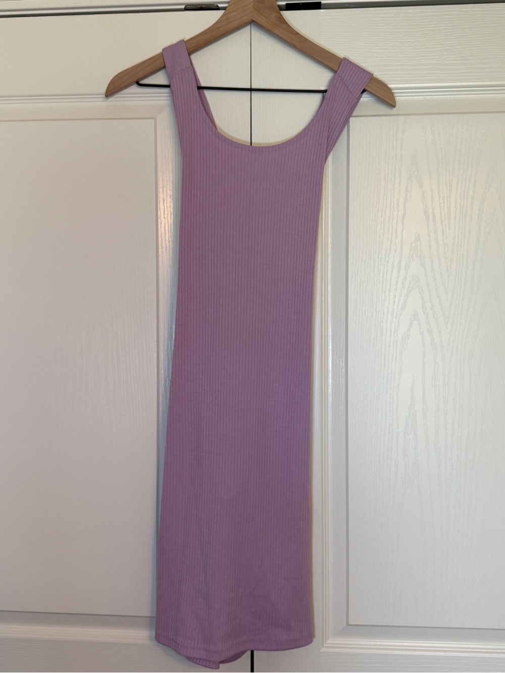 Sleeveless Ribbed Midi Dress in Lilac